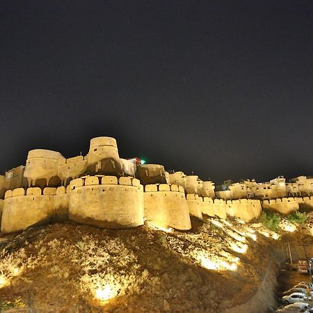 Hotel Vrinda Palace Jaisalmer Bagian luar foto