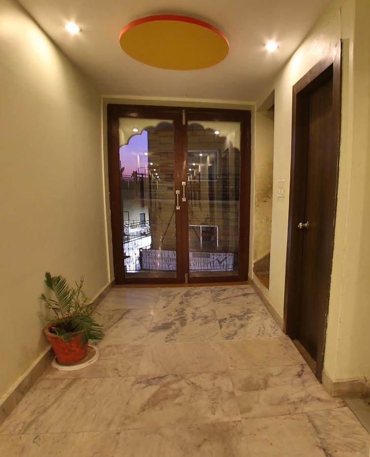 Hotel Vrinda Palace Jaisalmer Bagian luar foto