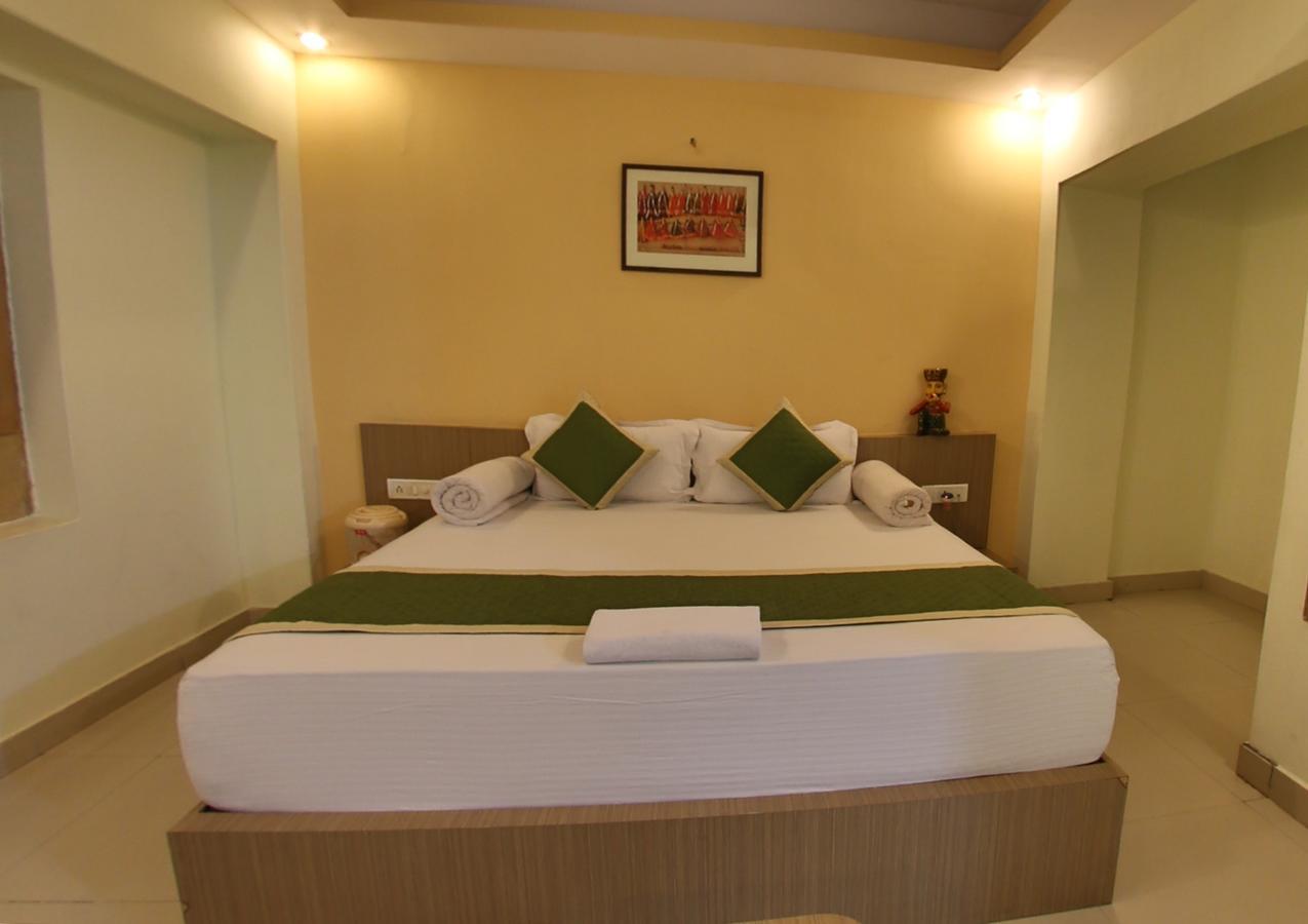 Hotel Vrinda Palace Jaisalmer Bagian luar foto