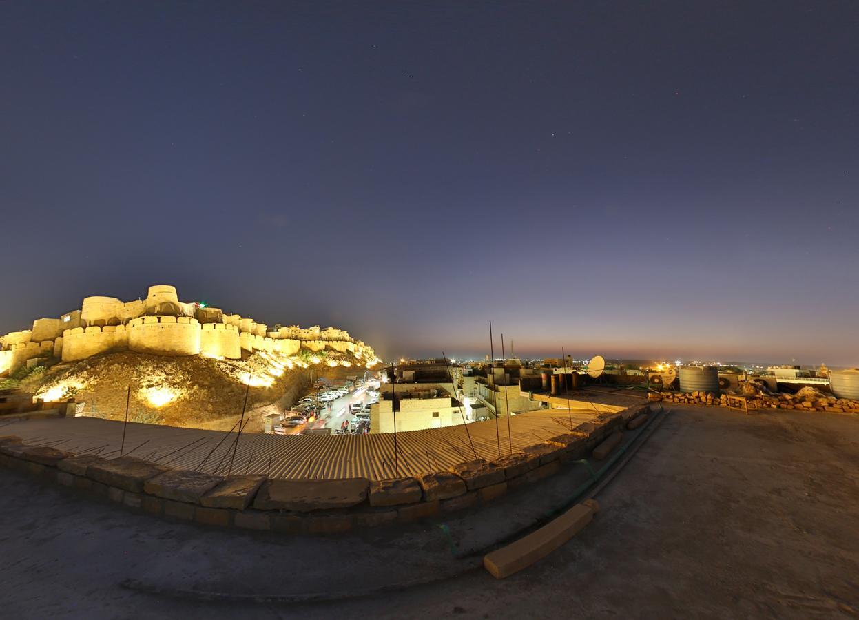 Hotel Vrinda Palace Jaisalmer Bagian luar foto